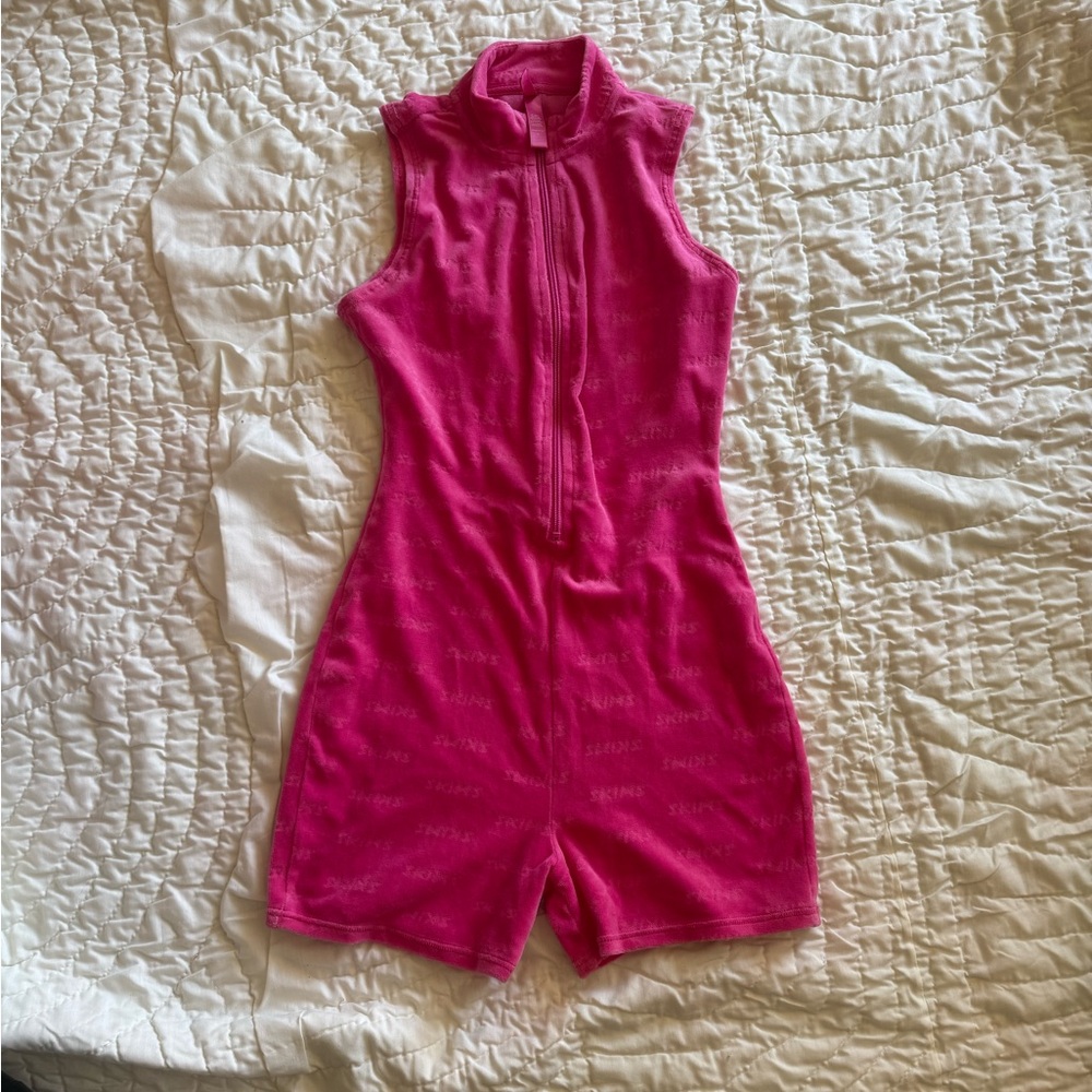 Pink Sleeveless One-Piece Romper with Front Zip